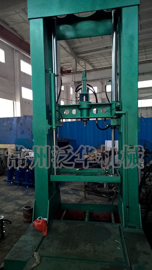 立式雙進(jìn)給珩磨機(jī) (2).jpg 立式雙進(jìn)給珩磨機(jī) (2).jpg