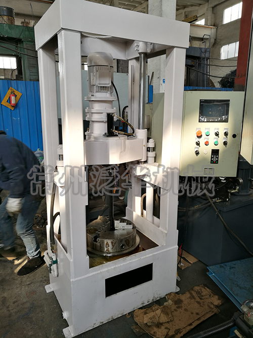 小孔珩磨.jpg 小孔珩磨.jpg